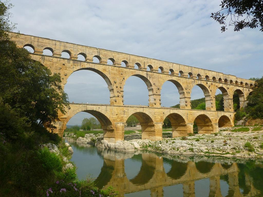 Les Croisees Panzió Castillon-du-Gard Kültér fotó